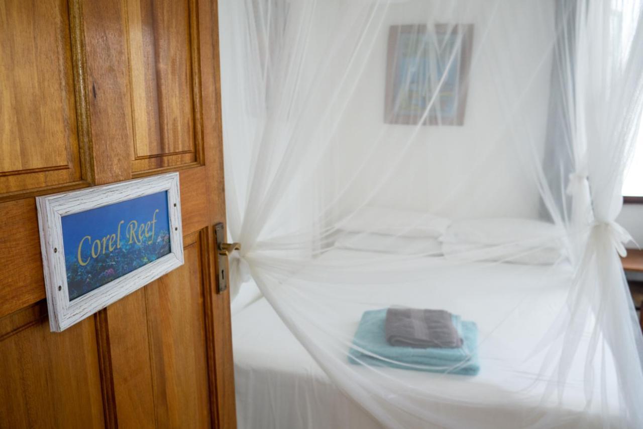 C-Mew Guest House Praia do Praia do Tofo Exteriör bild